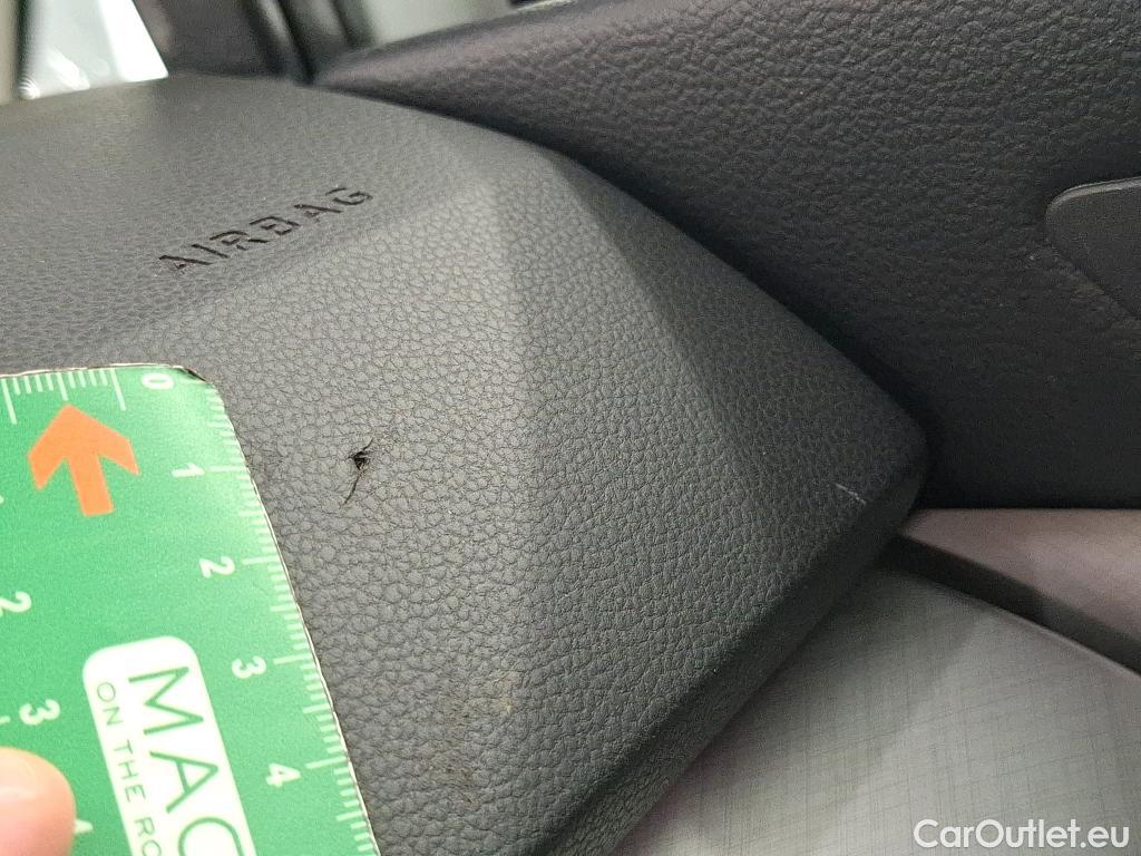  Volkswagen  Golf  / 2020 / 5P / Berline 2.0 TDI SCR 115 BVM6 Life / TRANSFO VP/VF #8