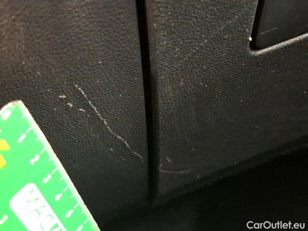  Volkswagen  Golf  / 2020 / 5P / Berline 2.0 TDI SCR 115 BVM6 Life / TRANSFO VP/VF #16