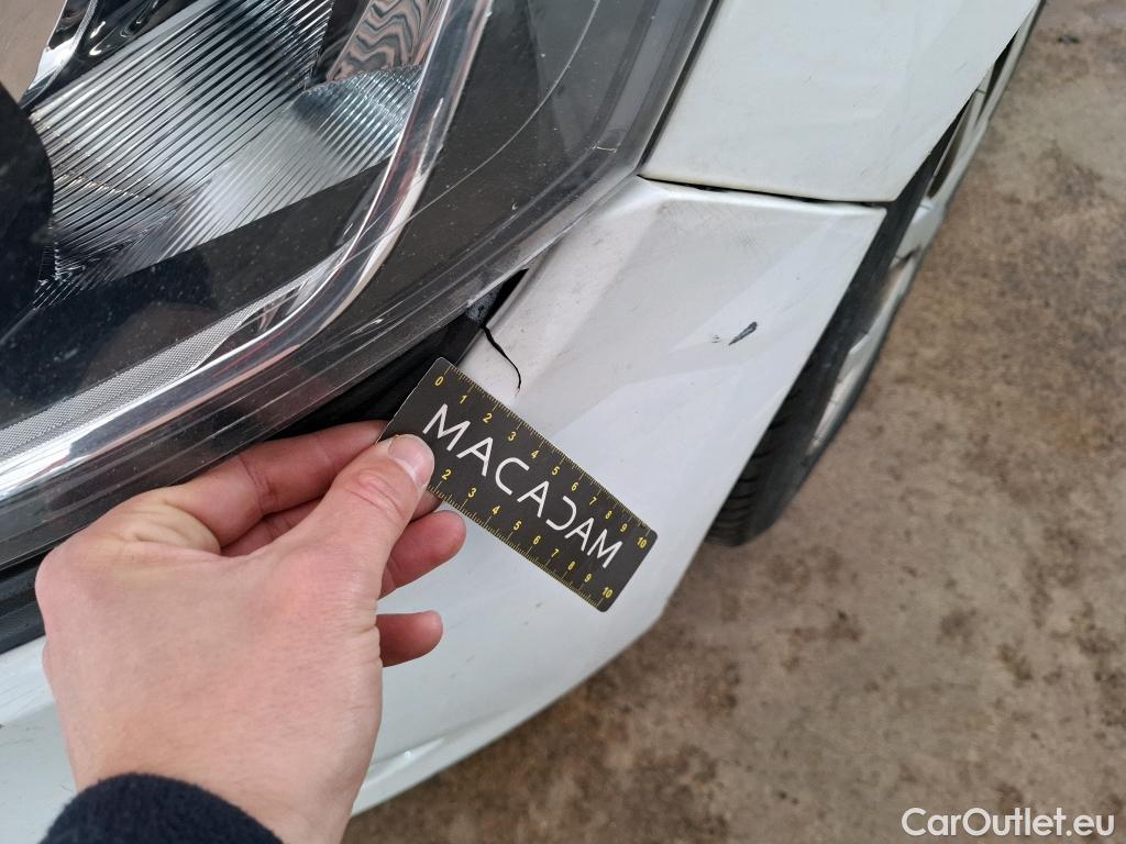  Renault  Clio  IV Air MediaNav 1.5 dCi 75CV BVM5 E6 #18