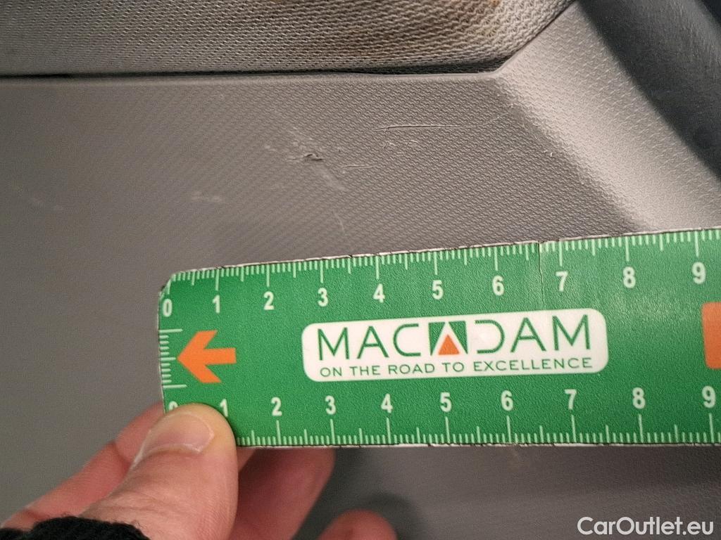  Volkswagen  Golf  / 2020 / 5P / Berline 2.0 TDI SCR 115 BVM6 Life / TRANSFO VP/VF #35