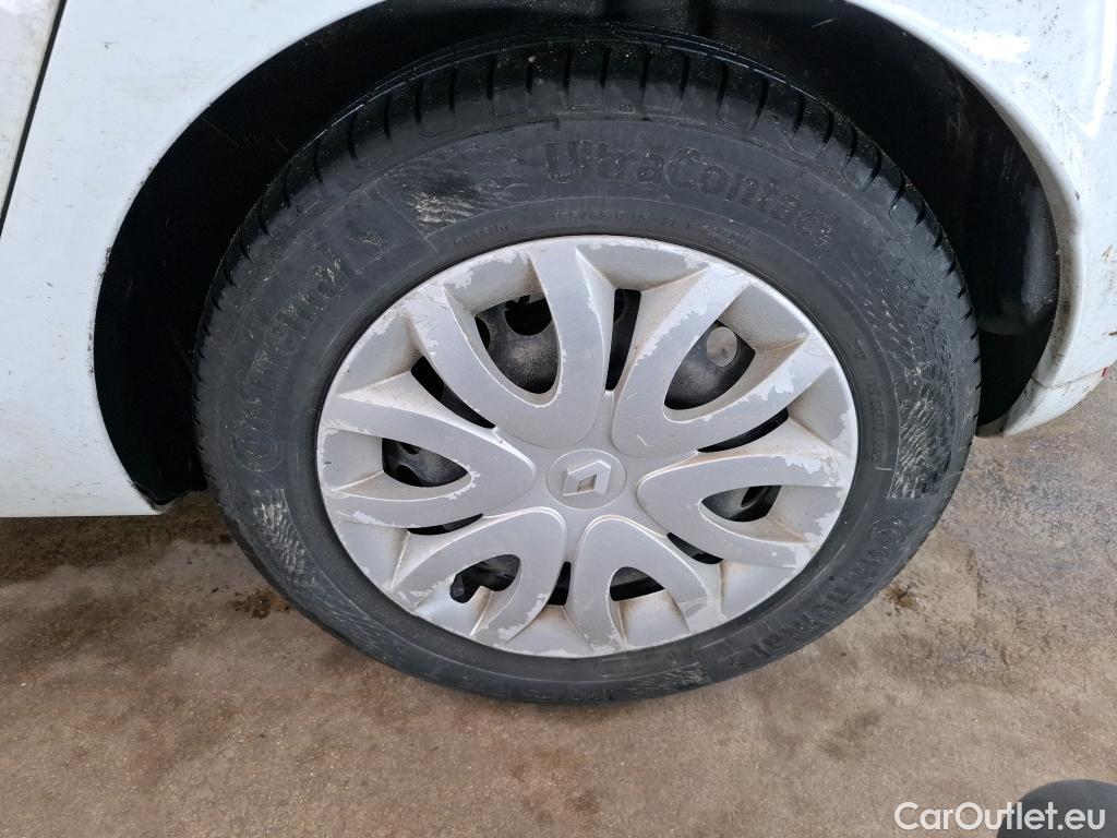  Renault  Clio  IV Air MediaNav 1.5 dCi 75CV BVM5 E6 #77