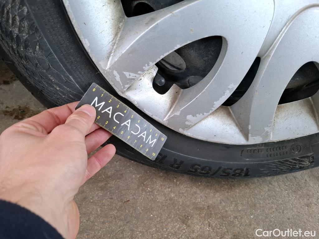  Renault  Clio  IV Air MediaNav 1.5 dCi 75CV BVM5 E6 #78