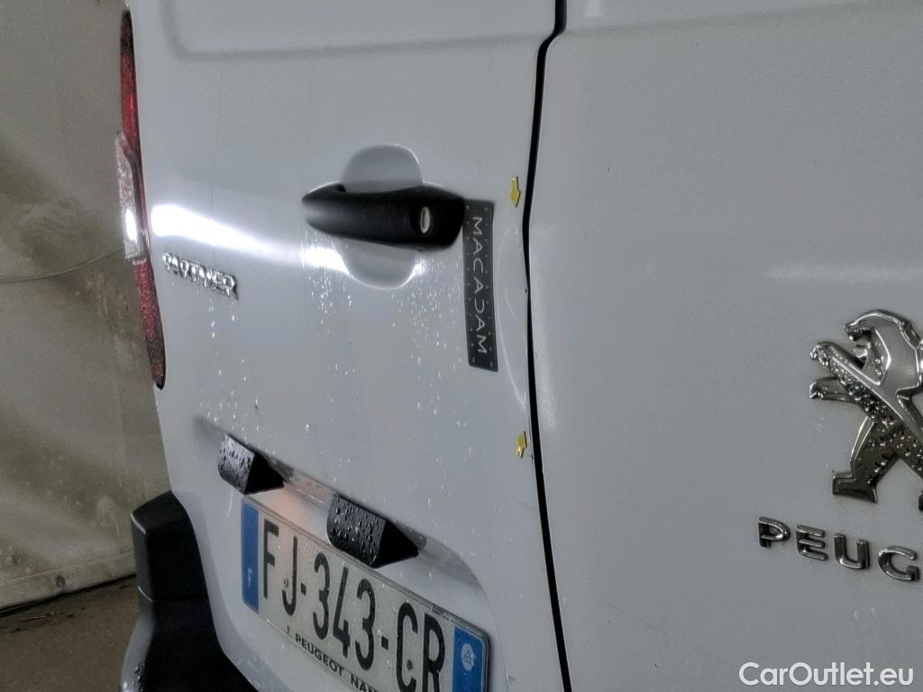  Peugeot  Partner PEUGEOT  VU 4p Fourgonnette BHDI 100 S&S STANDARD 1000KG PREMIUM #25