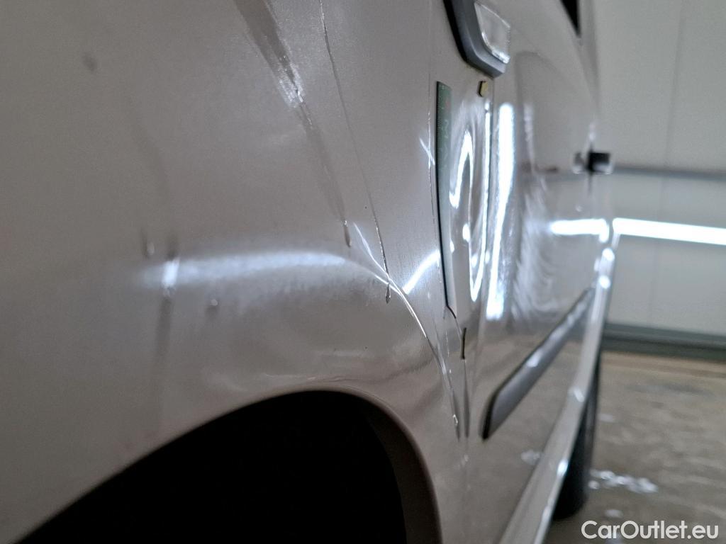  Volkswagen  Caddy VOLKSWAGEN  Van / 2015 / 4P / Fourgonnette 2.0 TDI 75 Business Line #6