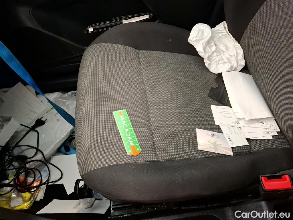  Volkswagen  Caddy VOLKSWAGEN  Van / 2015 / 4P / Fourgonnette 2.0 TDI 75 Business Line #7