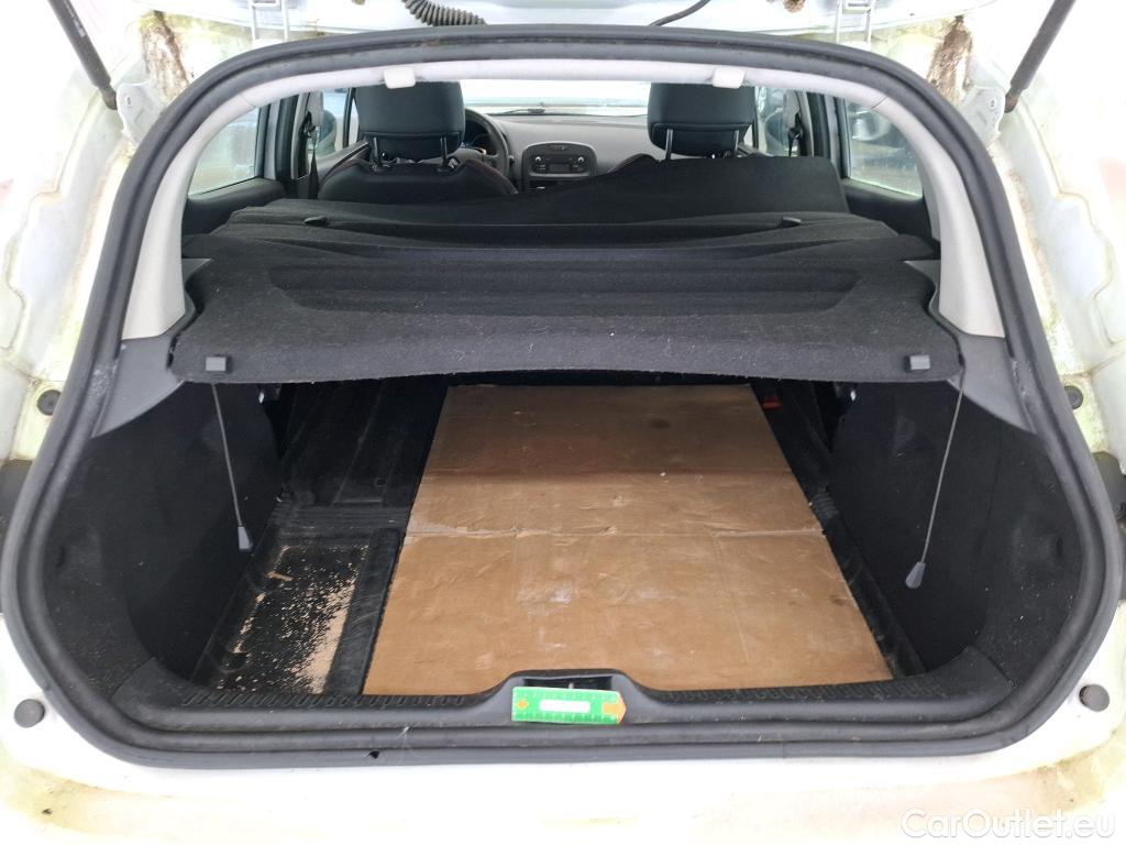  Renault  Clio  IV Air 1.5 dCi 75CV BVM5 E5 #37