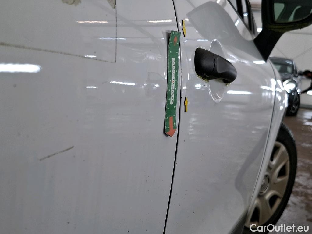  Renault  Clio  IV Air 1.5 dCi 75CV BVM5 E5 #23