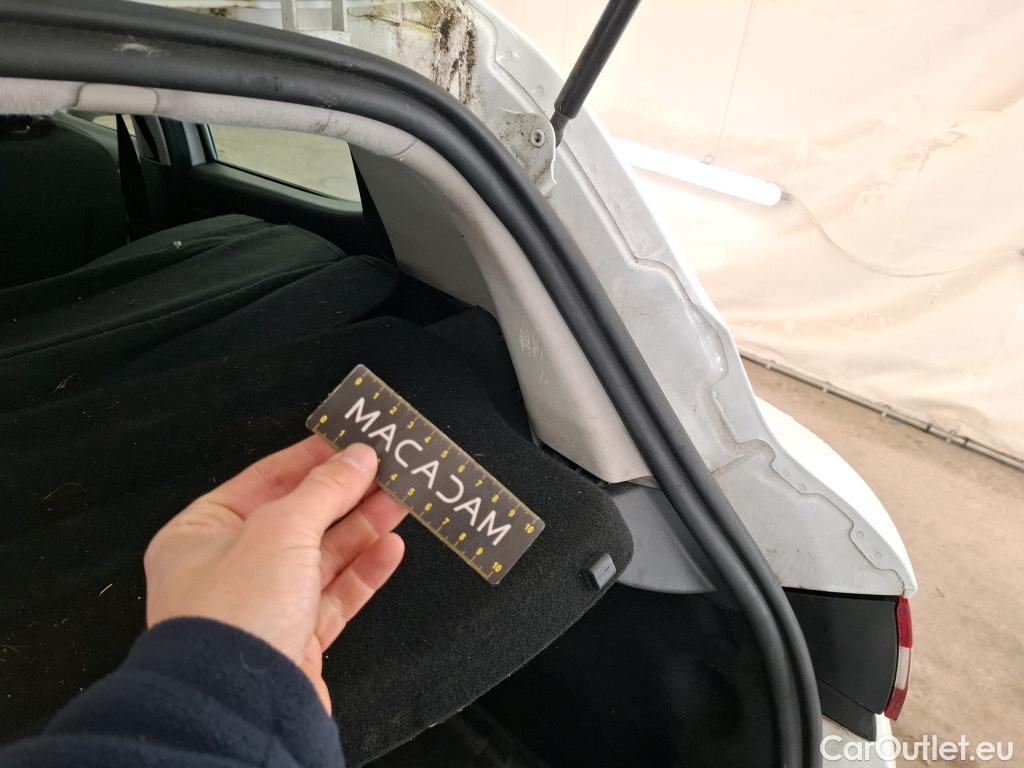  Renault  Clio  IV Air MediaNav 1.5 dCi 75CV BVM5 E6 #62