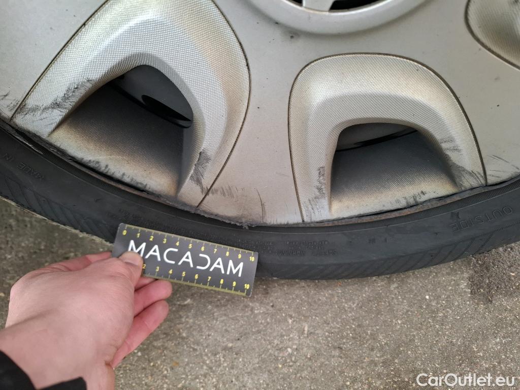  Renault  Clio RENAULT  Société VU 5p Berline Air dCi 75 #31