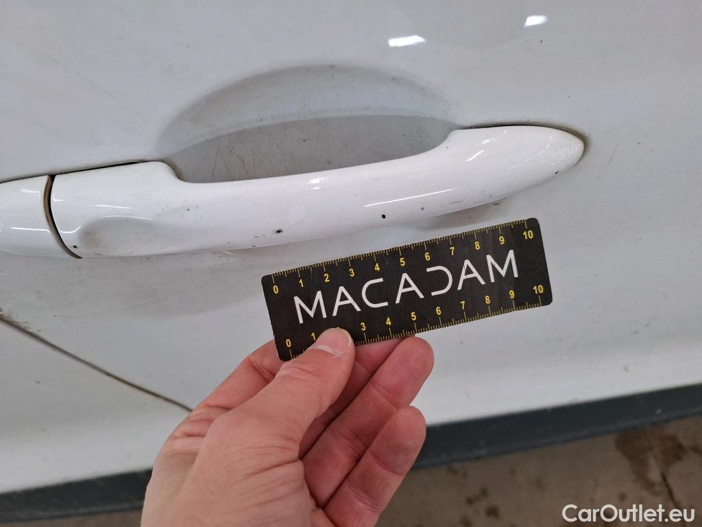  Renault  Clio  IV Air MediaNav 1.5 dCi 75CV BVM5 E6 #108