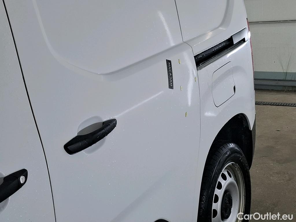  Peugeot  Partner PEUGEOT  VU 4p Fourgonnette BHDI 100 S&S STANDARD 1000KG PREMIUM #17