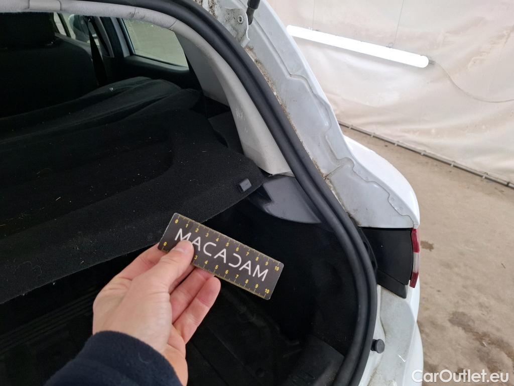  Renault  Clio  IV Air MediaNav 1.5 dCi 75CV BVM5 E6 #95