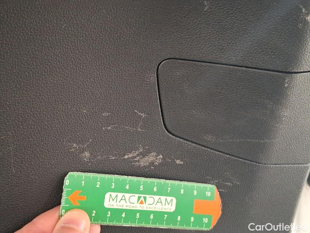  Volkswagen  Golf  / 2020 / 5P / Berline 2.0 TDI SCR 115 BVM6 Life / TRANSFO VP/VF #30