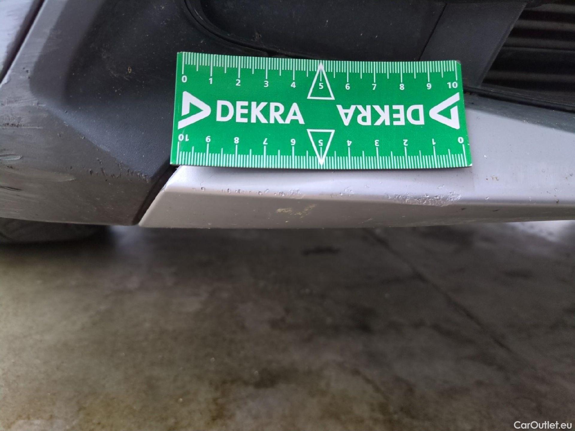  Bmw  X1 Série  sDrive 18 d xLine 2.0 150CV BVA8 E6d #39