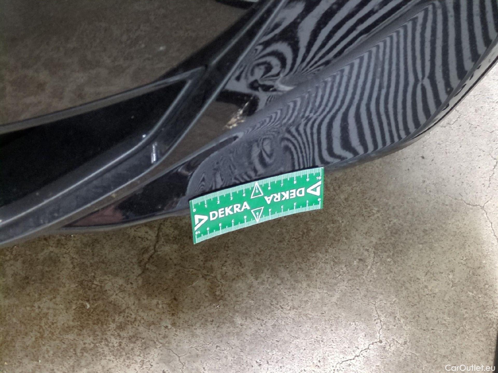  Bmw  Serie 3 BMW Série 3 Touring / 2022 / 5P / Break 318i 156ch Business Design BVA8 #21