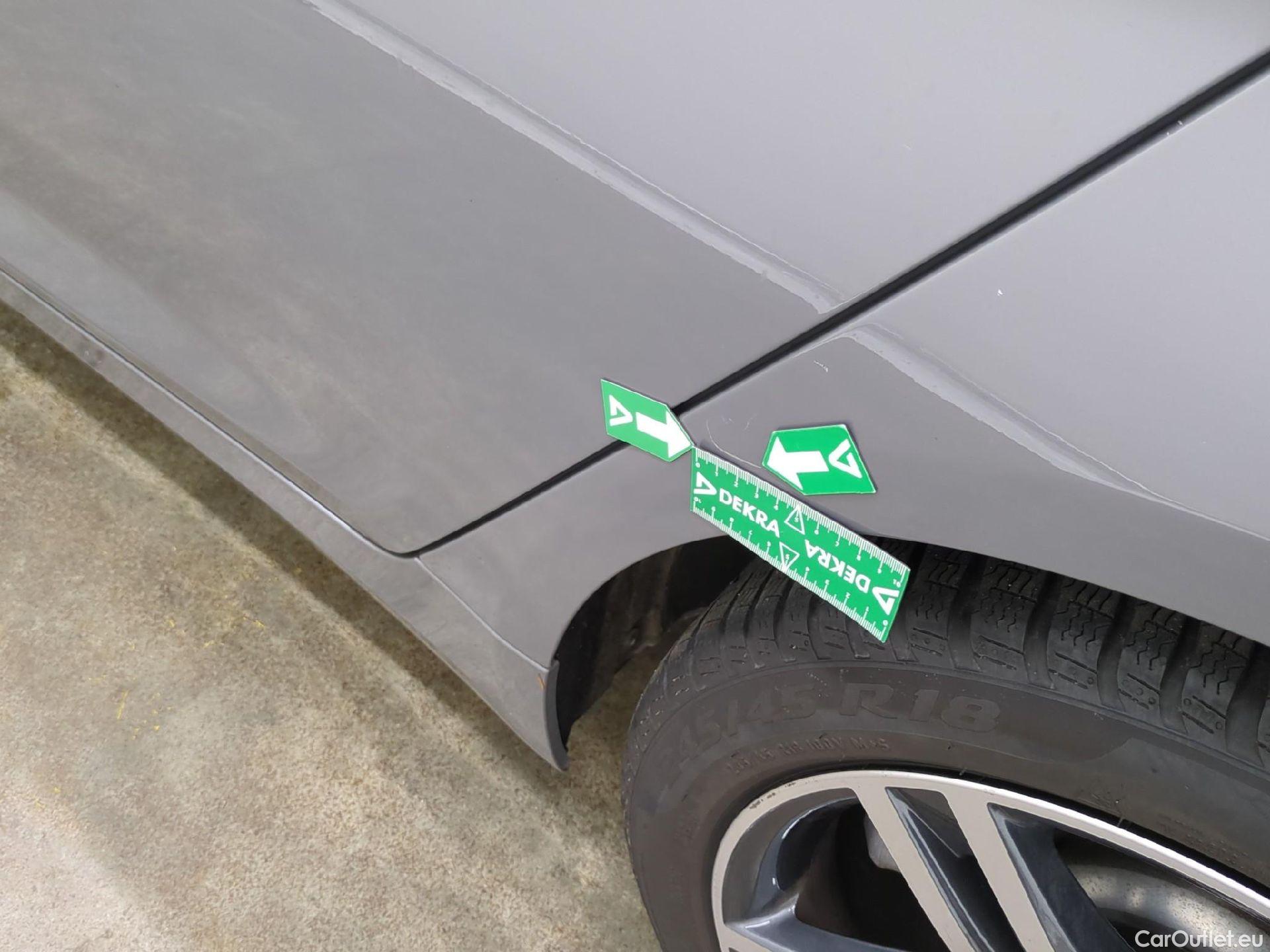  Bmw  Serie 5 BMW Série 5 / 2020 / 4P / Berline 520i 184ch Business Design BVA8 #32