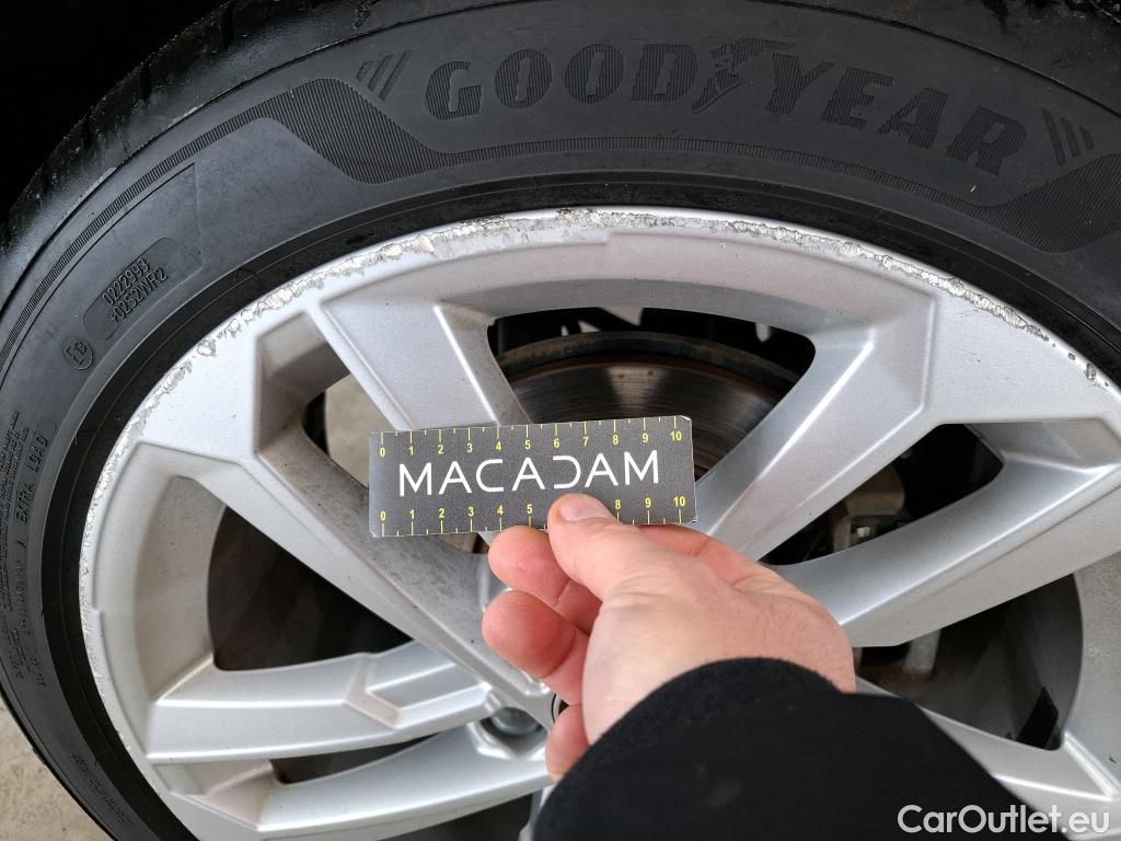  Audi  A3 AUDI  Sportback / 2020 / 5P / Berline 40 TFSI e 204 S Tronic Business Line #11