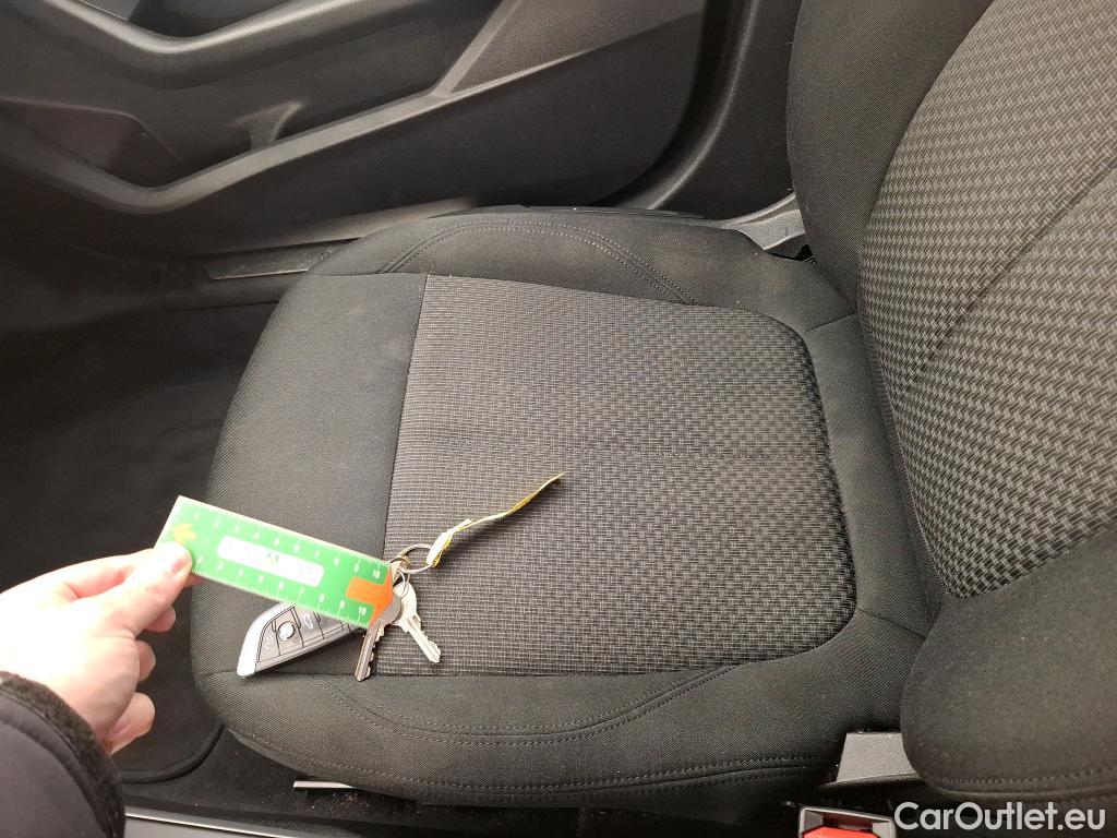  Bmw  Serie 1 BMW Série 1 5p Berline 116d BVA8 Business Design #12