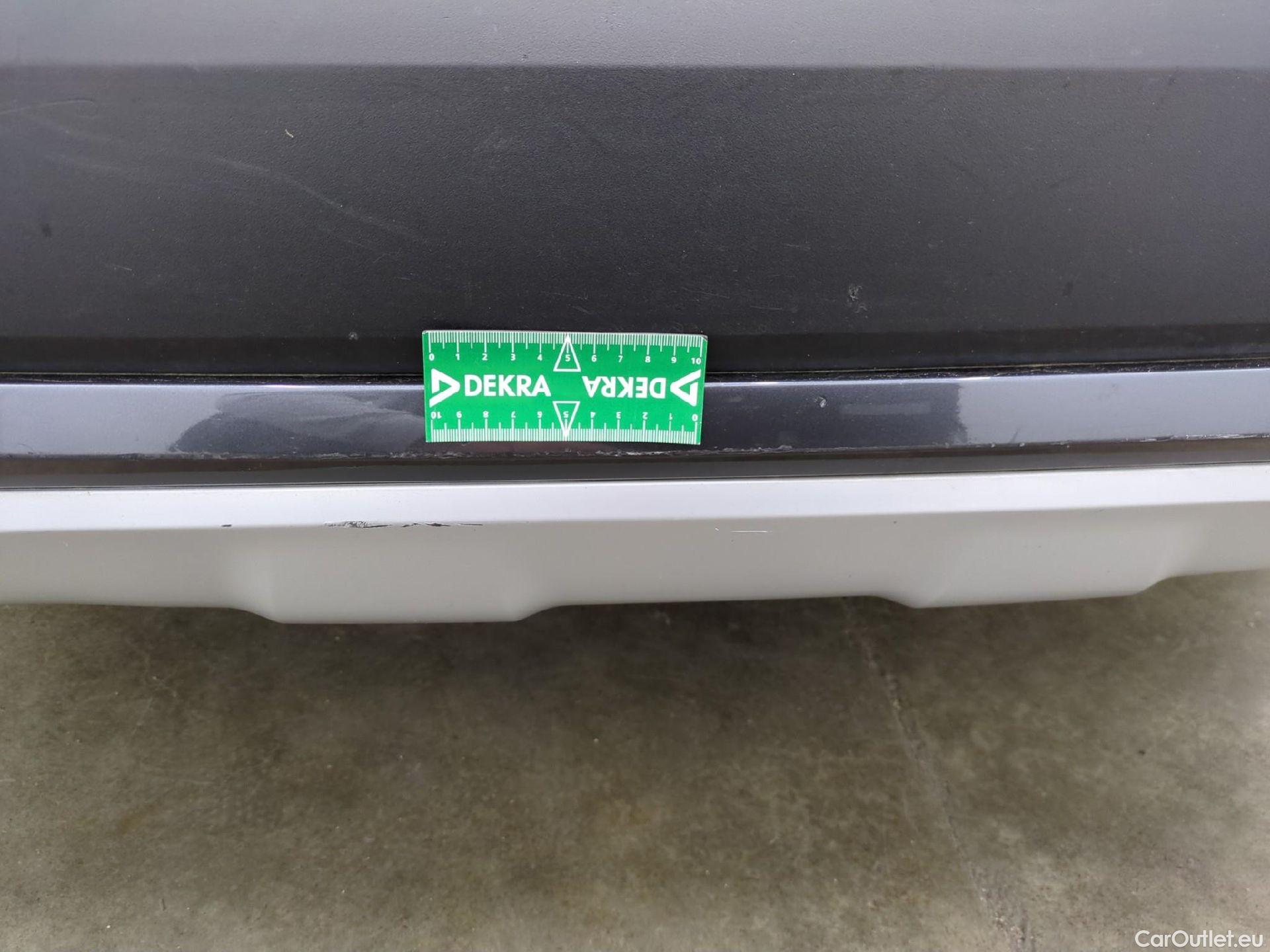  Bmw  X1 Série  sDrive 18 d xLine 2.0 150CV BVA8 E6d #60