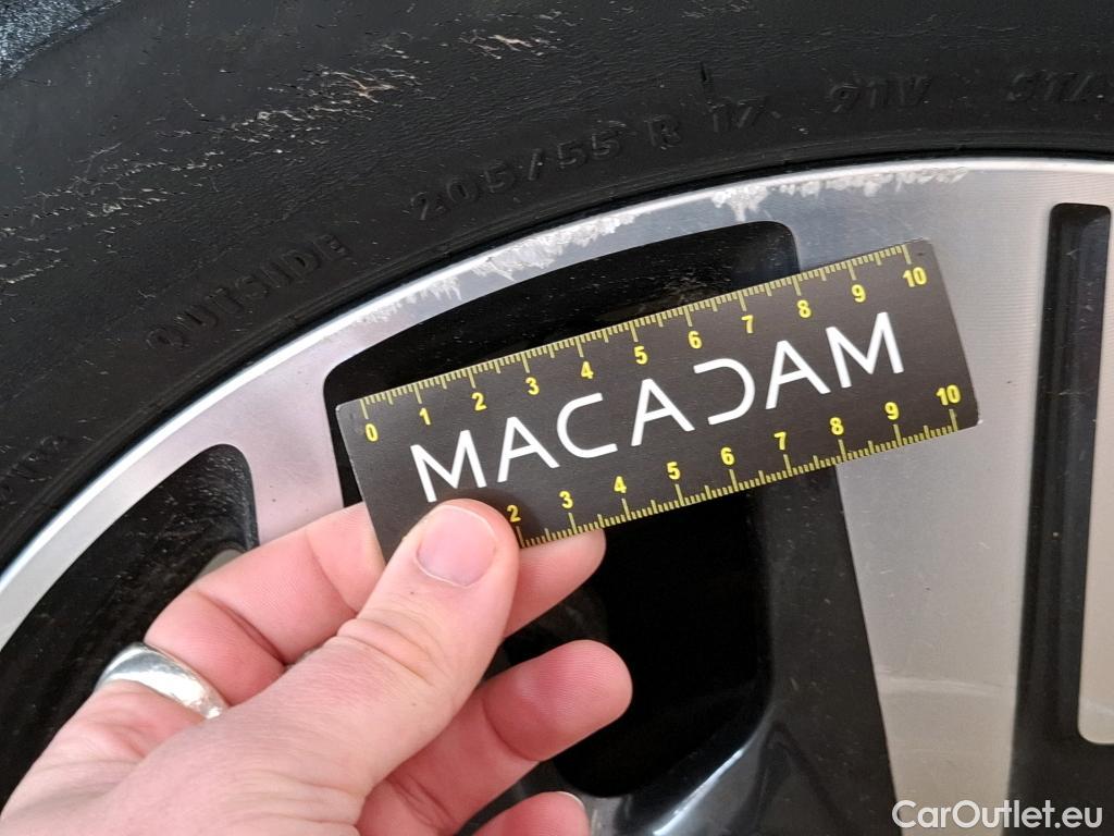  Hyundai  Bayon HYUNDAI  / 2021 / 5P / SUV 1.0 T-GDI 100 DCT- 7 HYB 48V EXECUTIVE #14