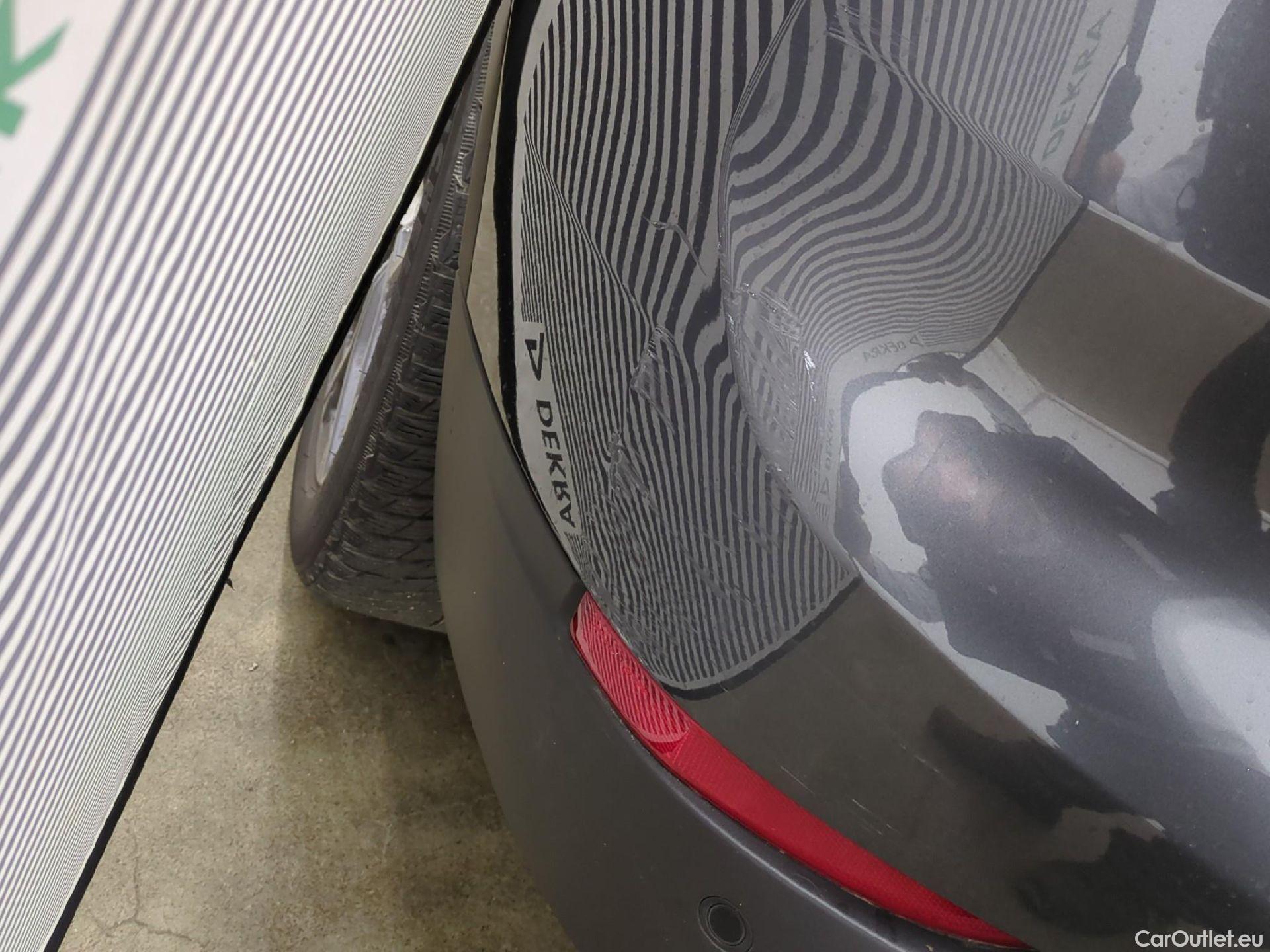  Bmw  X1 Série  sDrive 18 d xLine 2.0 150CV BVA8 E6d #53