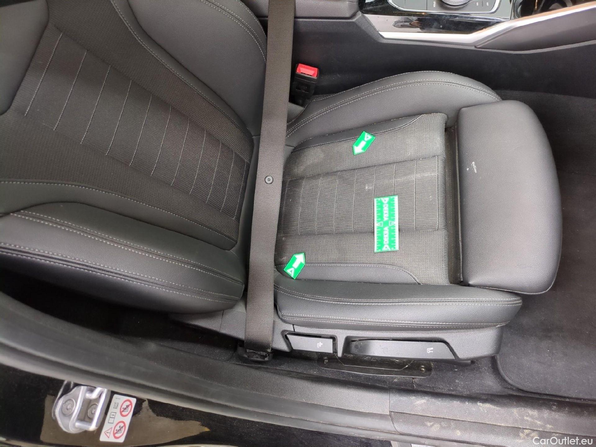  Bmw  Serie 3 BMW Série 3 Touring / 2022 / 5P / Break 318i 156ch Business Design BVA8 #1