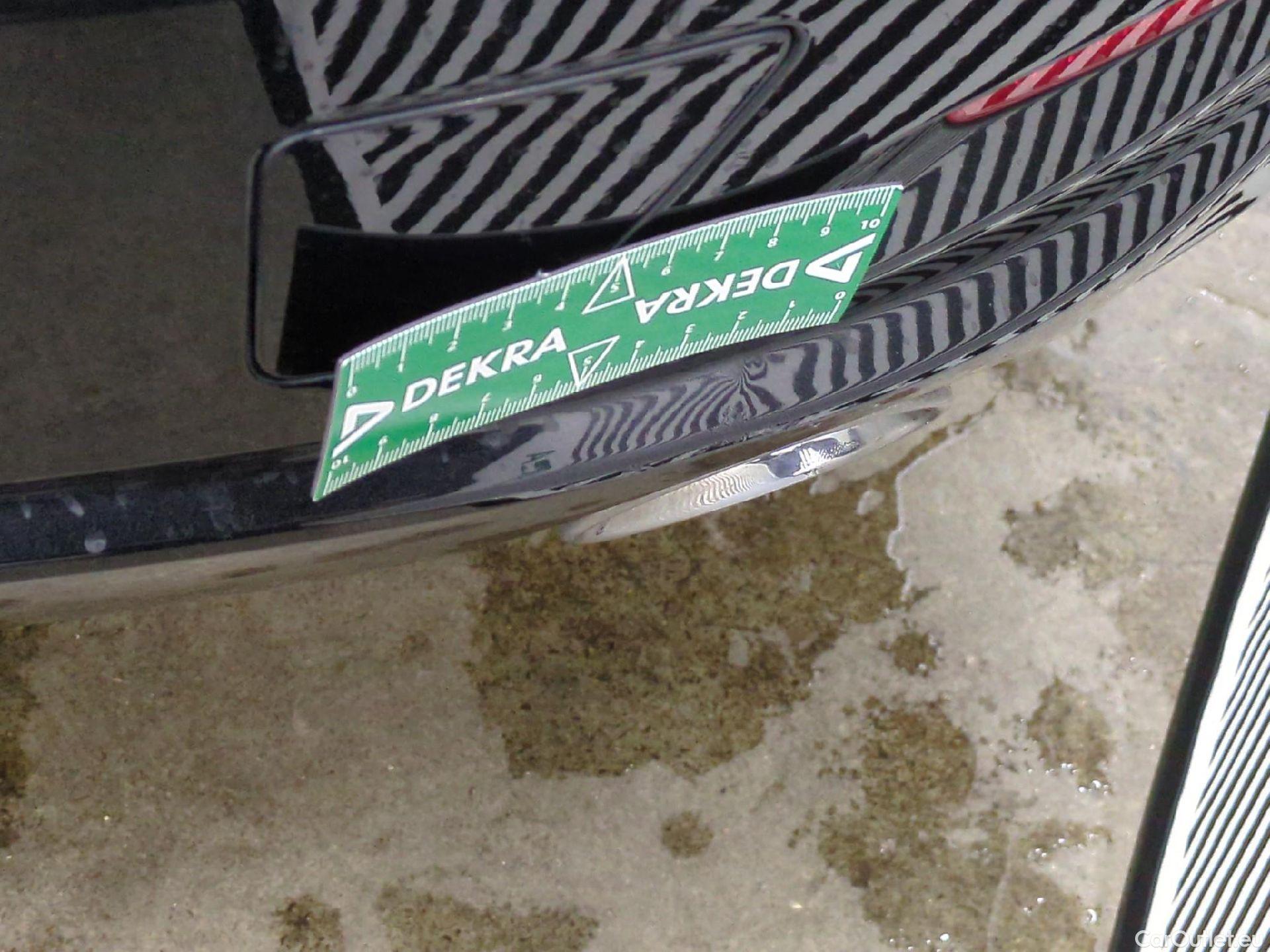  Bmw  Serie 3 BMW Série 3 Touring / 2022 / 5P / Break 318i 156ch Business Design BVA8 #26