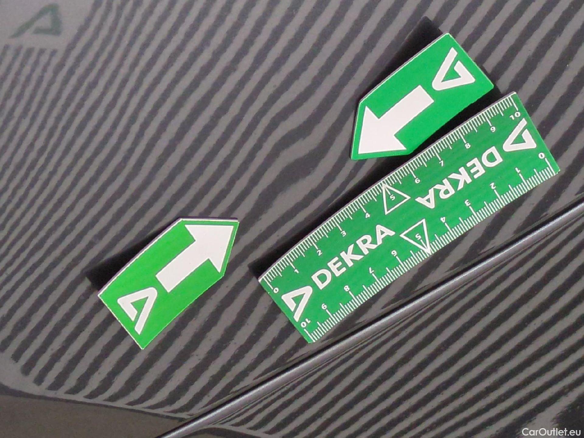  Bmw  X1 Série  sDrive 18 d xLine 2.0 150CV BVA8 E6d #49