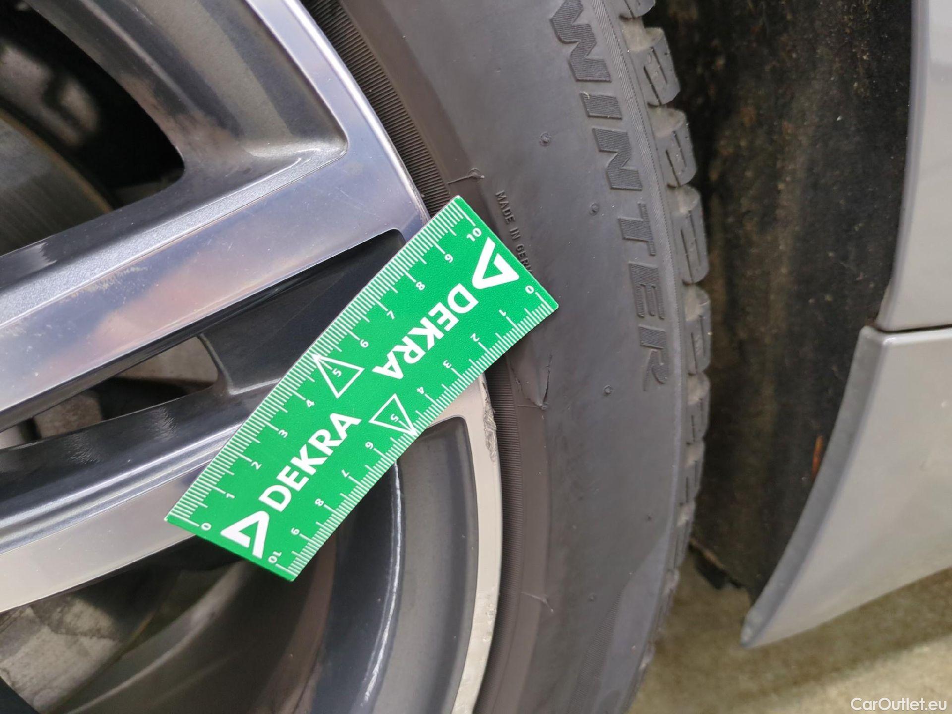  Bmw  Serie 5 BMW Série 5 / 2020 / 4P / Berline 520i 184ch Business Design BVA8 #12