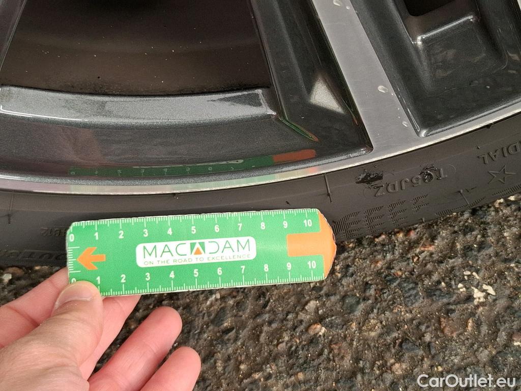  Bmw  Serie 1 BMW Série 1 / 2019 / 5P / Berline 116i DKG7 Business Design #3