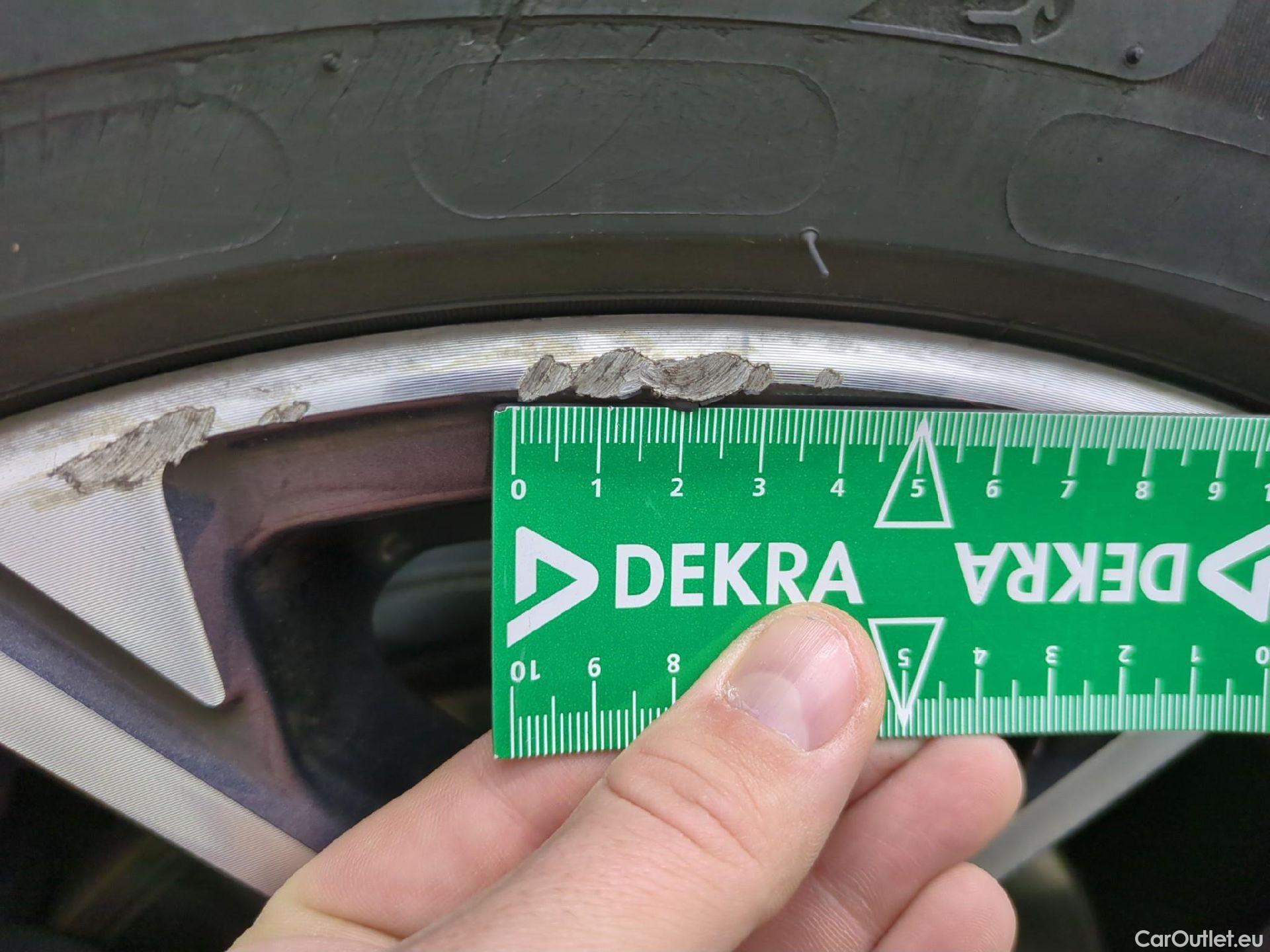  Bmw  X1 Série  sDrive 18 d xLine 2.0 150CV BVA8 E6d #14