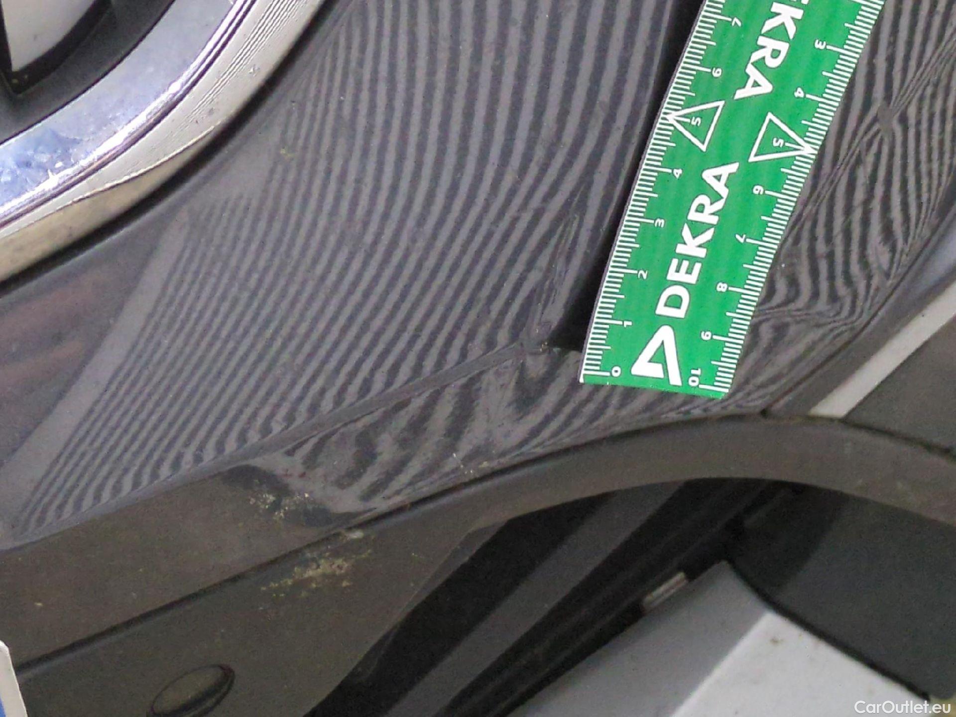  Bmw  X1 Série  sDrive 18 d xLine 2.0 150CV BVA8 E6d #37