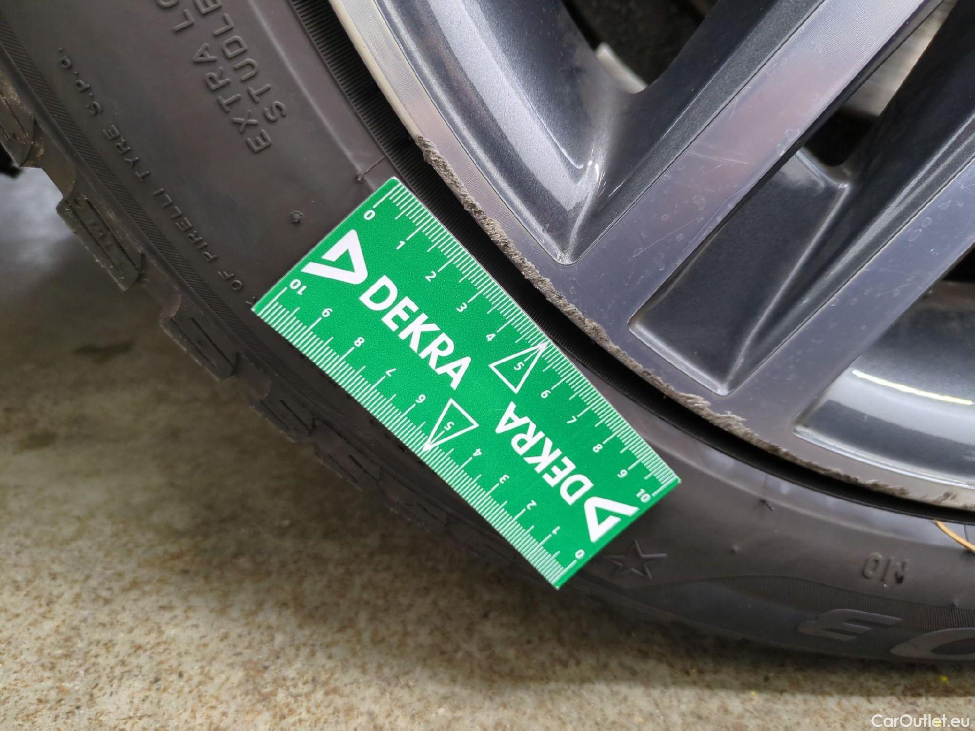  Bmw  Serie 5 BMW Série 5 / 2020 / 4P / Berline 520i 184ch Business Design BVA8 #10