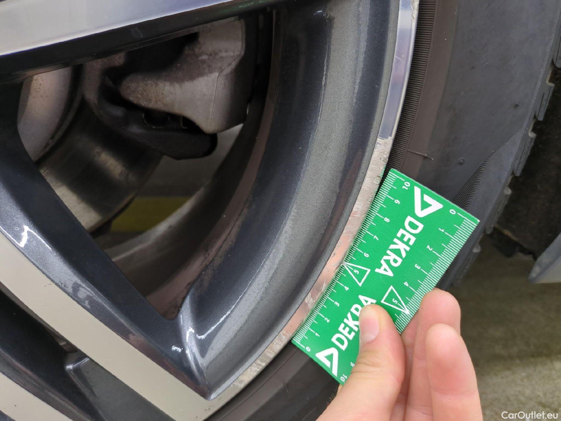  Bmw  Serie 5 BMW Série 5 / 2020 / 4P / Berline 520i 184ch Business Design BVA8 #17