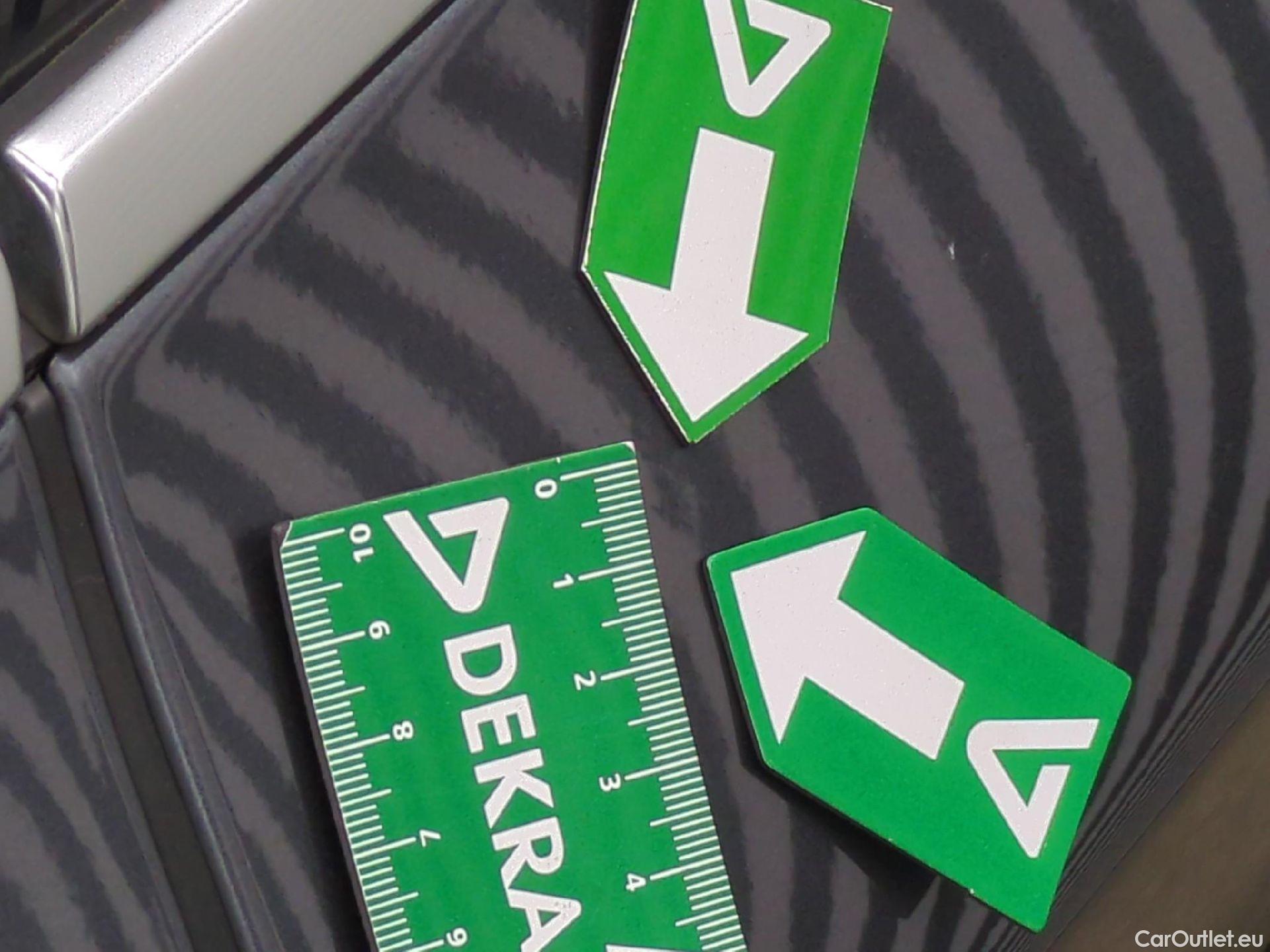  Bmw  X1 Série  sDrive 18 d xLine 2.0 150CV BVA8 E6d #45