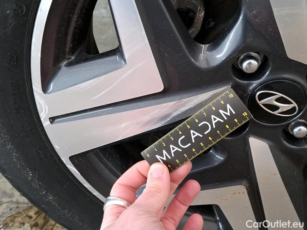  Hyundai  Bayon HYUNDAI  / 2021 / 5P / SUV 1.0 T-GDI 100 DCT- 7 HYB 48V EXECUTIVE #19