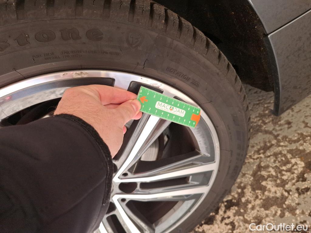  Bmw  Serie 1 BMW Série 1 5p Berline 116d BVA8 Business Design #18