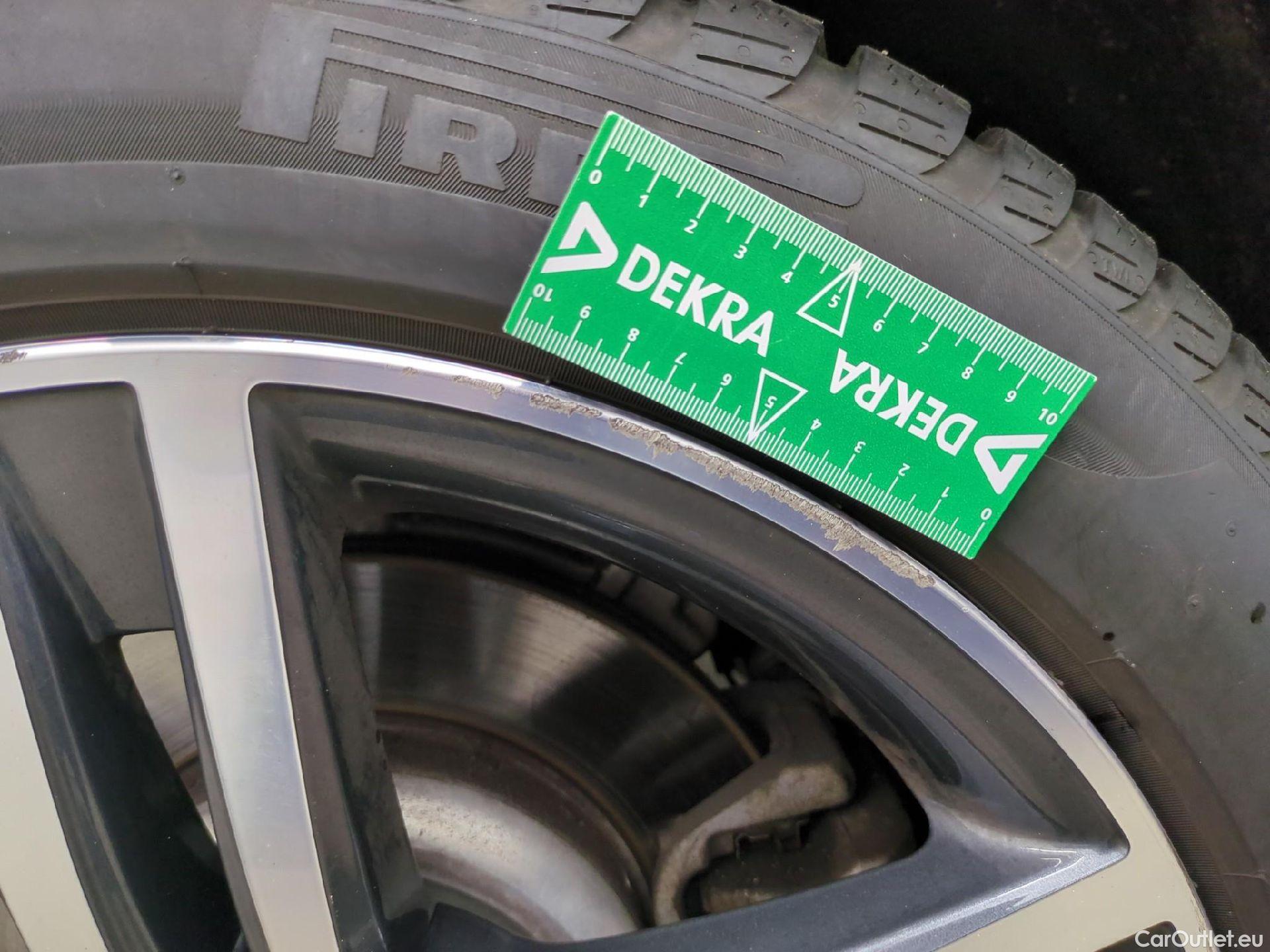  Bmw  Serie 5 BMW Série 5 / 2020 / 4P / Berline 520i 184ch Business Design BVA8 #19