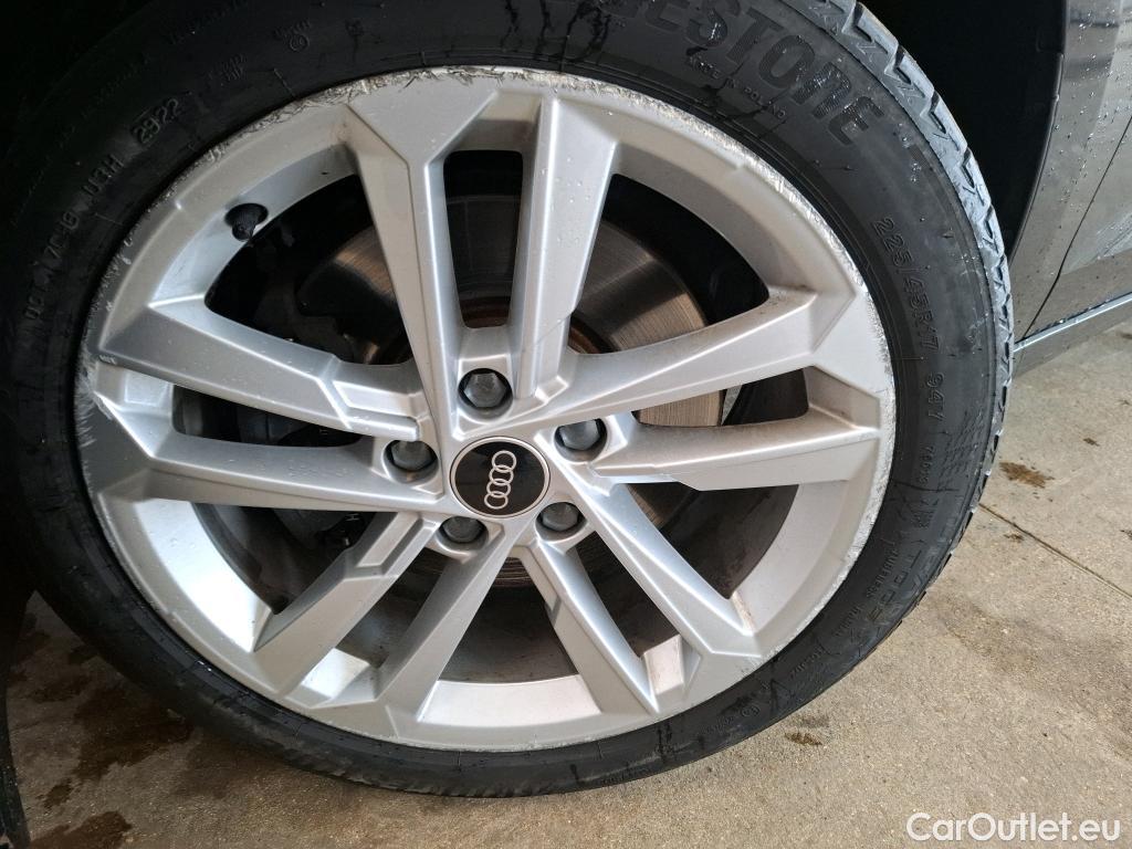  Audi  A3 AUDI  Sportback / 2020 / 5P / Berline 40 TFSI e 204 S Tronic Business Line #4