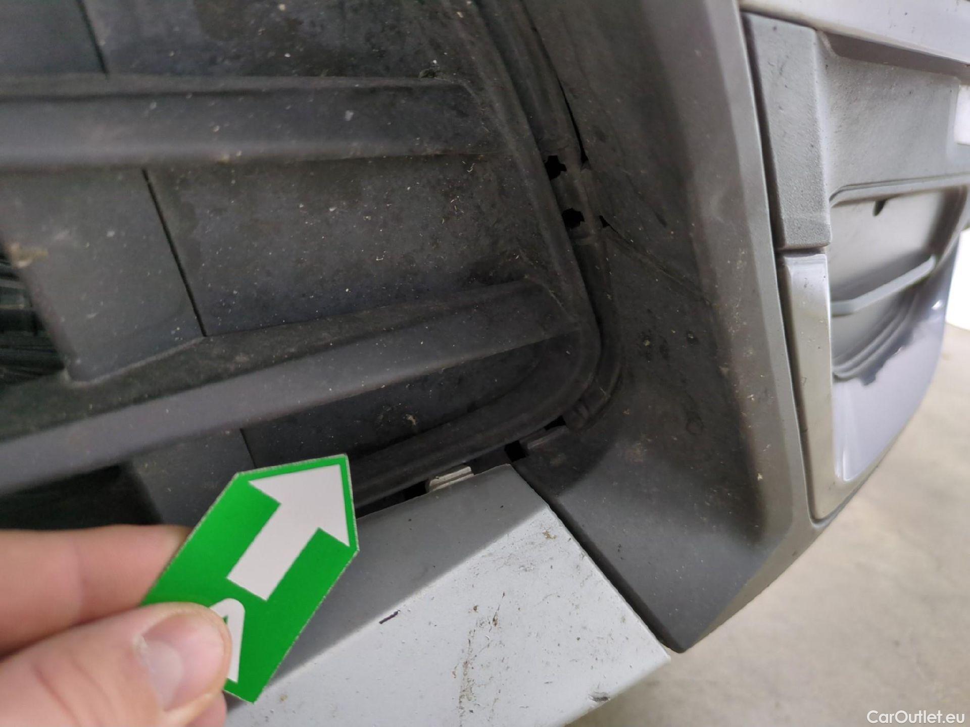  Bmw  X1 Série  sDrive 18 d xLine 2.0 150CV BVA8 E6d #65