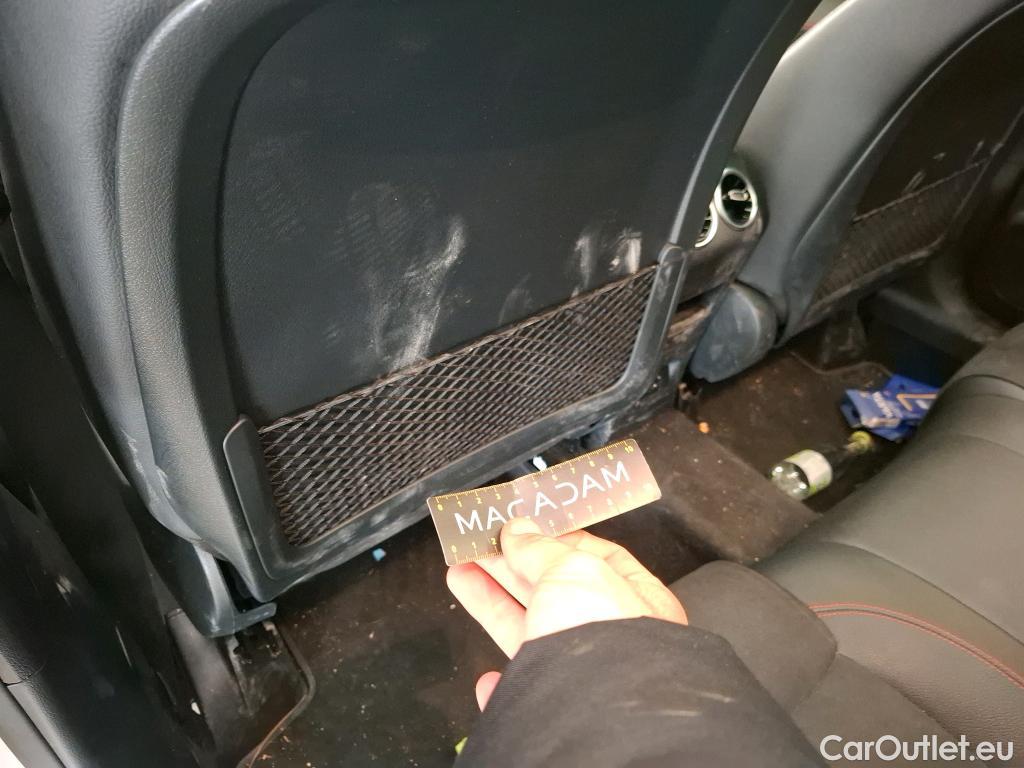  Mercedes  GLA MERCEDES-BENZ  / 2020 / 5P / SUV 1.3  250 e AMG LINE DCT #23