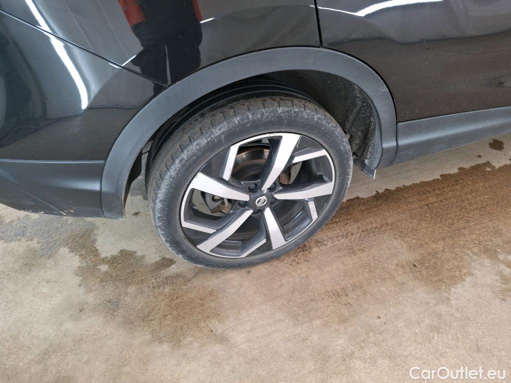  Nissan  Qashqai NISSAN  / 2017 / 5P / Crossover 1.3 DIG-T 140 Tekna #9