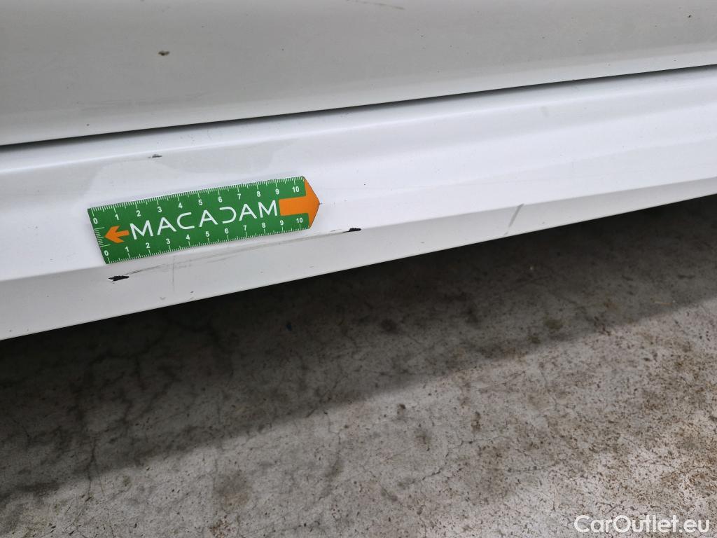  Nissan  Leaf NISSAN  / 2017 / 5P / Berline 62 kWh 217ch Business+ #77