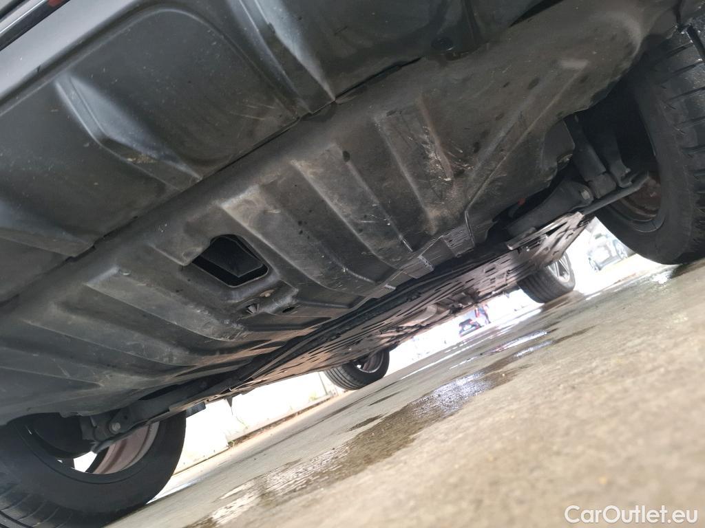  Mercedes  GLA MERCEDES-BENZ  / 2020 / 5P / SUV 1.3  250 e AMG LINE DCT #17