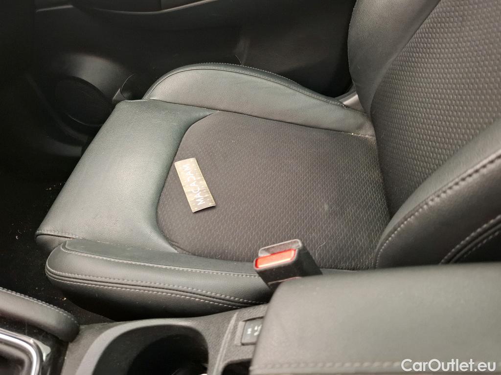  Nissan  Qashqai NISSAN  / 2017 / 5P / Crossover 1.3 DIG-T 140 Tekna #25