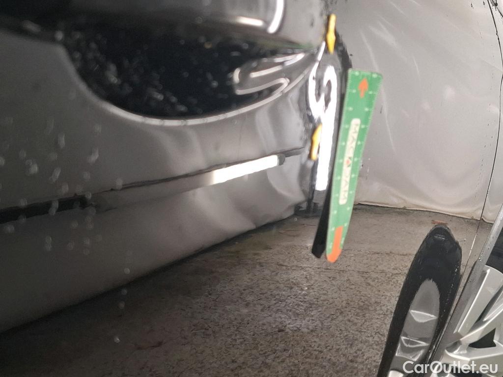  Peugeot  3008  Active Business 1.2 PureTech 130CV BVA8 E6d #19