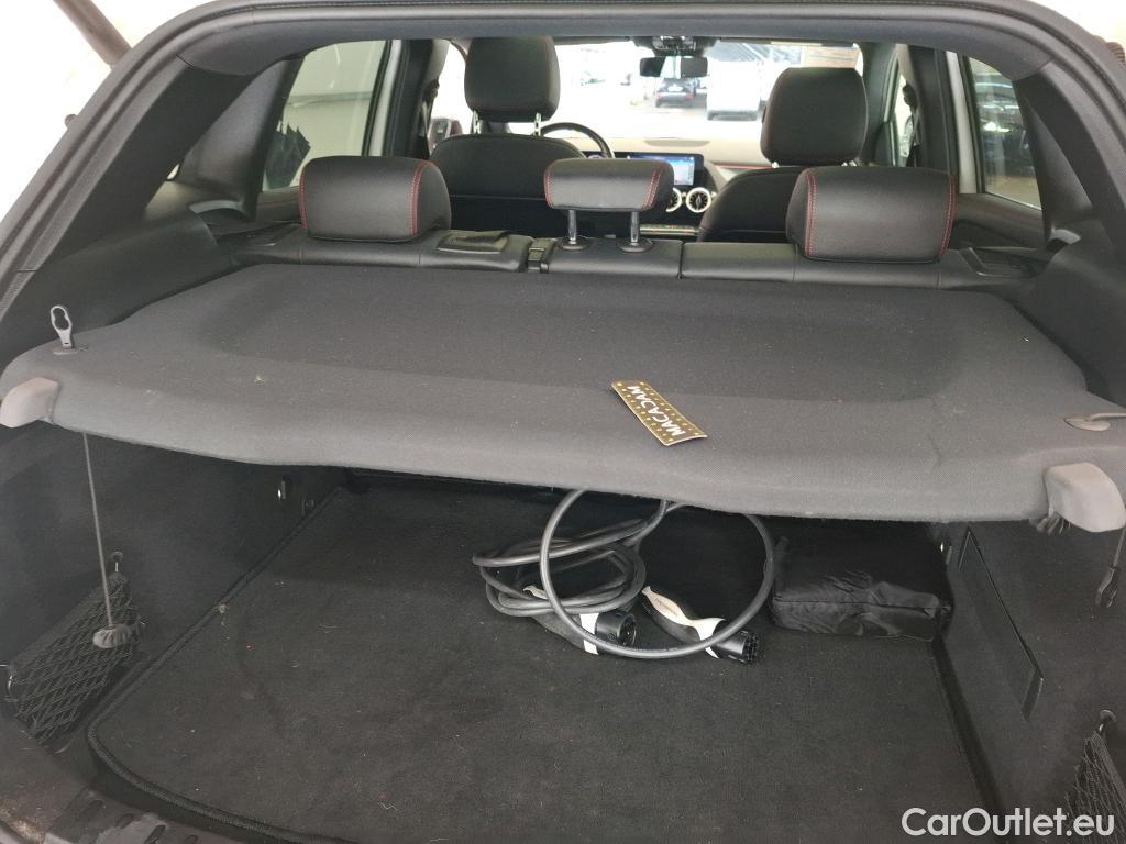  Mercedes  GLA MERCEDES-BENZ  / 2020 / 5P / SUV 1.3  250 e AMG LINE DCT #13