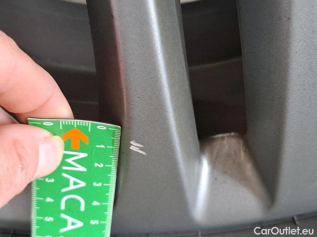  Mercedes  A-Klasse MERCEDES-BENZ Classe A Compact 5p Berline A 200 Business Line 7G-DCT #22