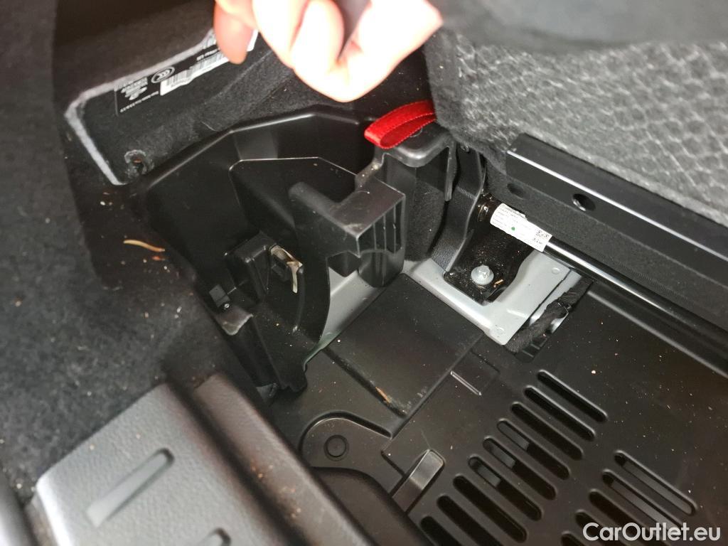  Mercedes  GLB MERCEDES-BENZ  / 2019 / 5P / SUV  200 d AMG Line #17