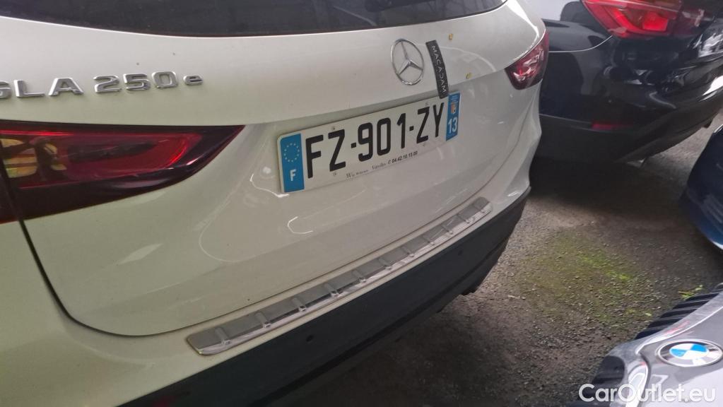  Mercedes  GLA MERCEDES-BENZ  / 2020 / 5P / SUV 1.3  250 e AMG LINE DCT #11